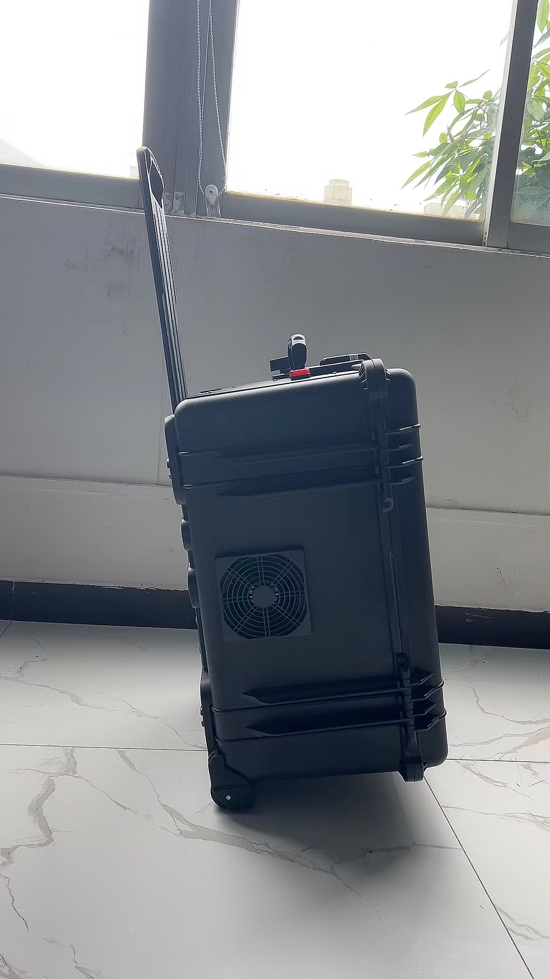 沾益手拉箱型移动通信干扰器